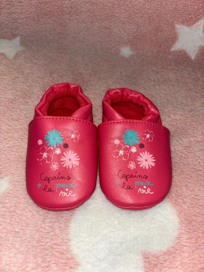 Chaussures bébé rose grain de blé taille 15/16 neuve