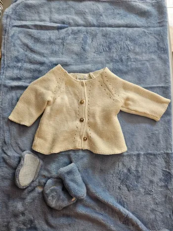 Gilet taille 1 mois