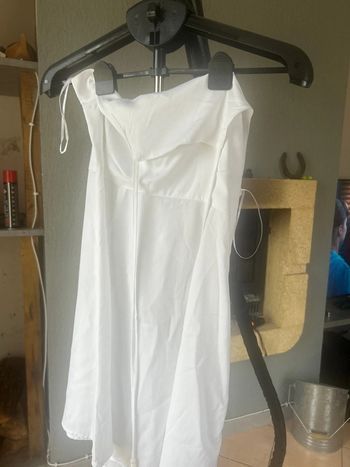 Petite robe blanche Collusion