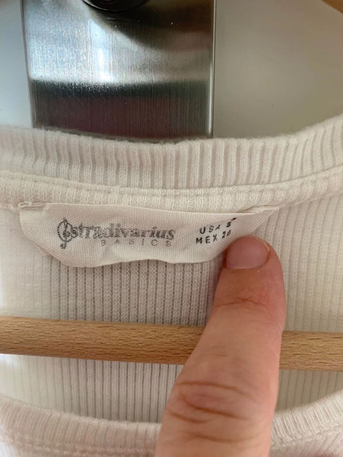 Tshirt manches ¾ côtelé écru Stradivarius T.S TBE - photo numéro 2