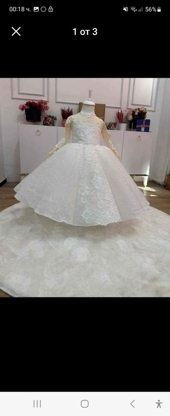 Les robes n'ont été portées qu'une seule fois pour une fille de 3 ans pour une fille de 5 ans