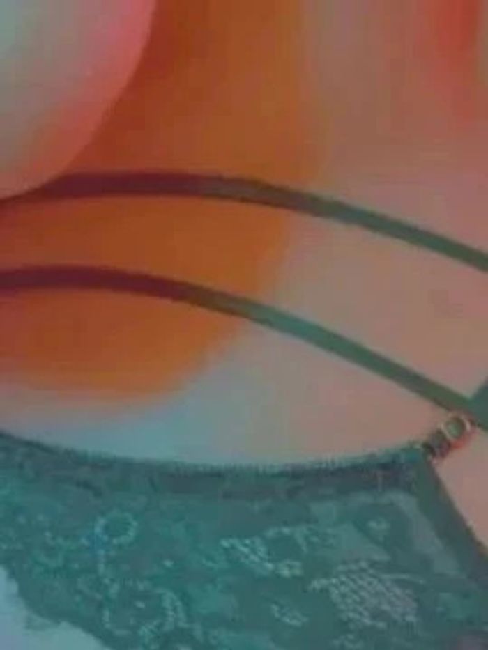 String vert dentelle taille XXL - photo numéro 2