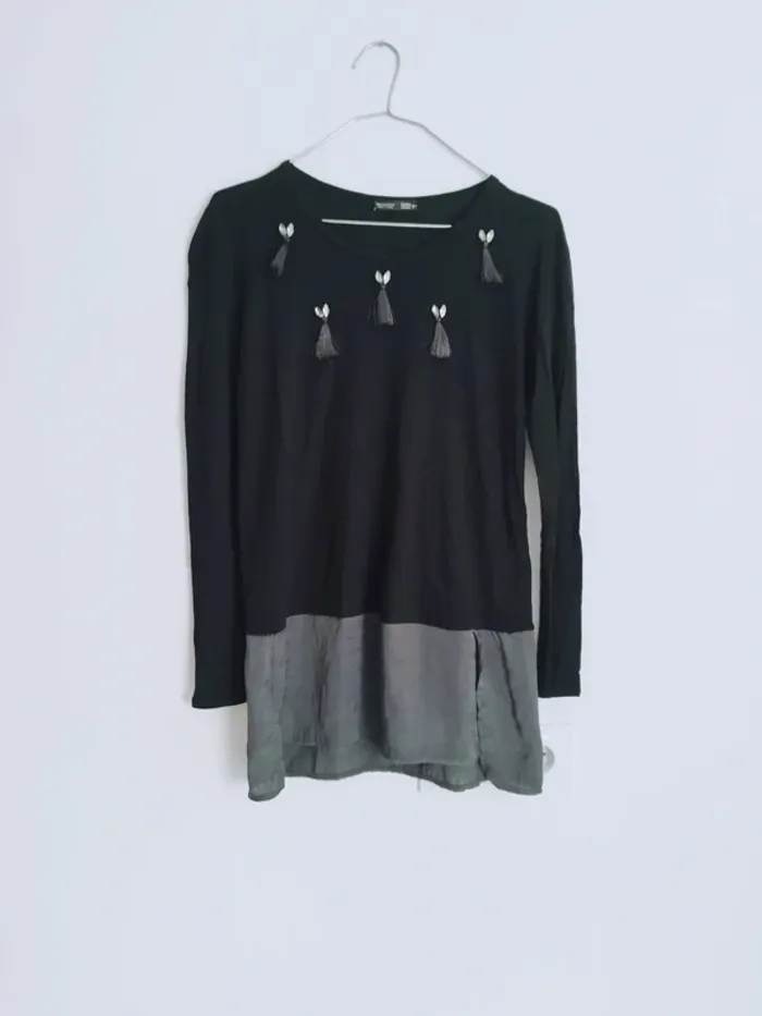 T-shirt manches longues avec bijoux
