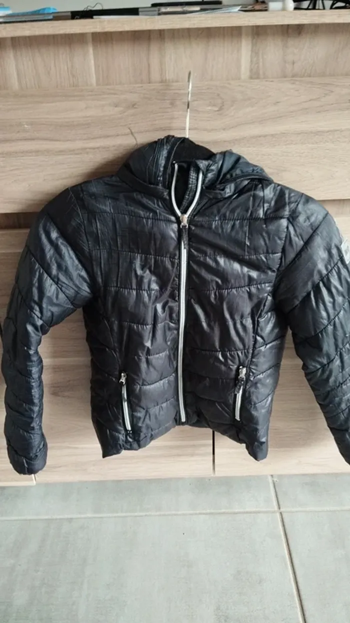 Doudoune légère taille 9/10 ans h&m fille