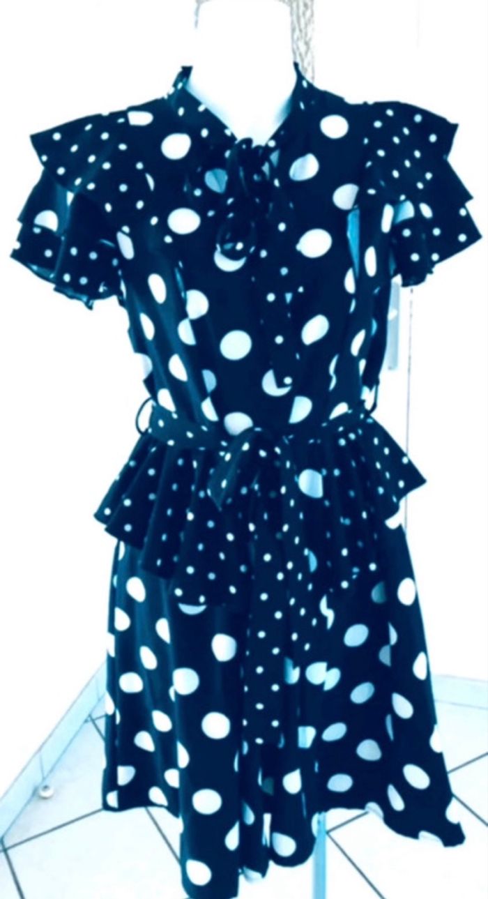 Neuve robe femme chic taille 36 In Vogue - photo numéro 3