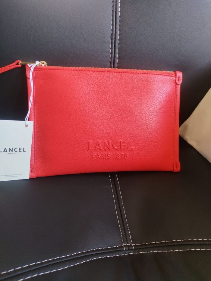 Pochette Lancel zippée avec dragonne - photo numéro 3