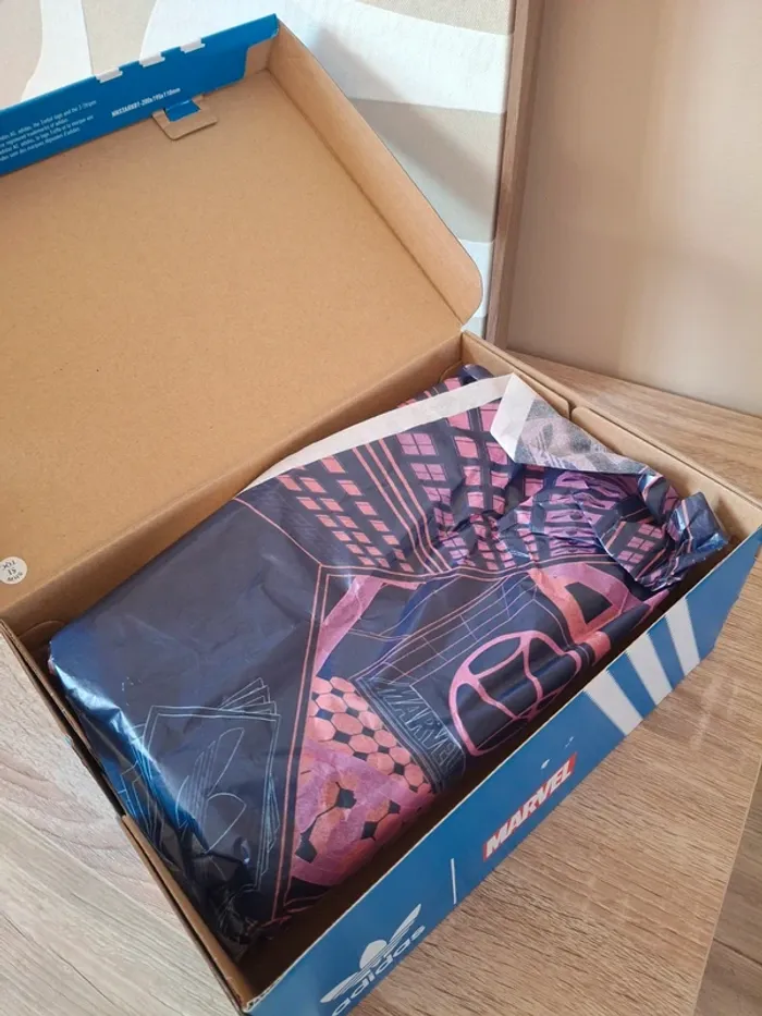 Adidas Spezial Édition Limitée Marvel Dr Strange - photo numéro 4