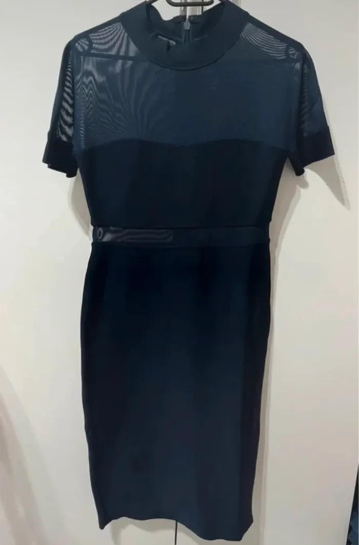 Robe marine élégante Goddiva