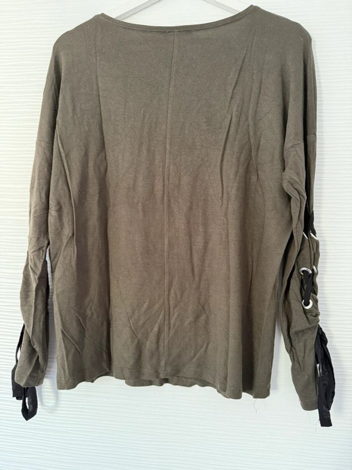 Pull fin t-shirt manches longues kaki uni basique avec noeuds sur les manches - photo numéro 6