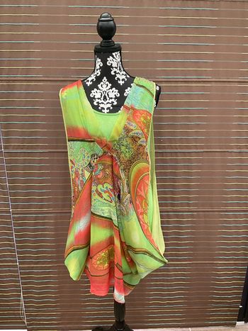 Tunique voile sur top vert rouge