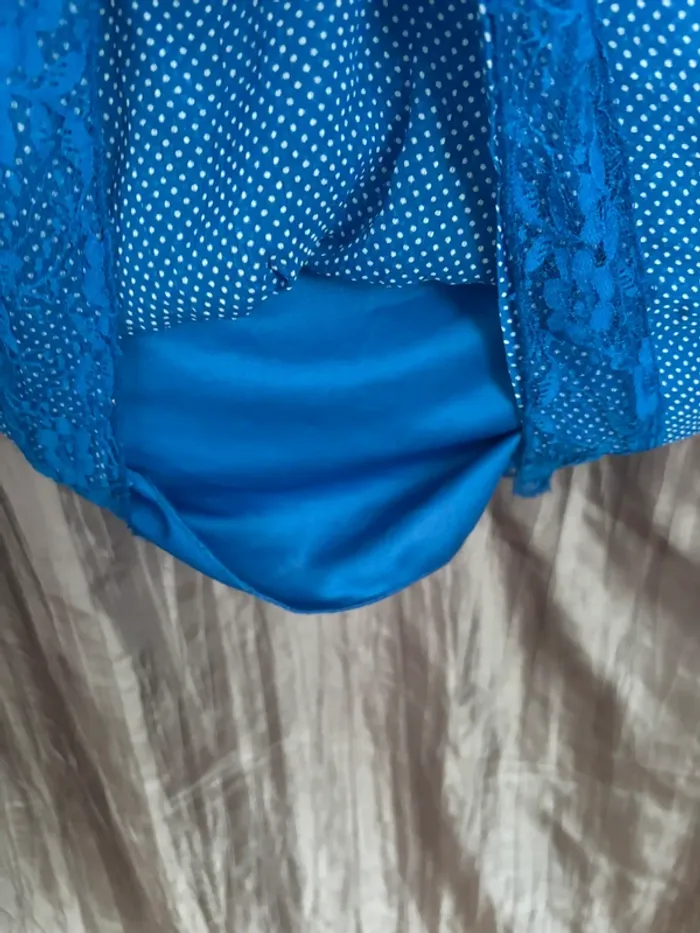 Belle robe mousseline bleue à pois dos dentelle XXXL/46 - photo numéro 2