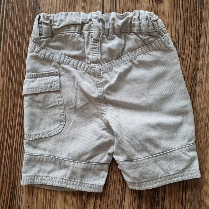 Short gris, 9/12 mois - photo numéro 2