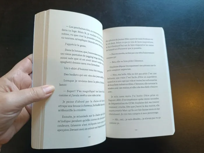 Livre JEANNE DANS LA TÉLÉ - Valérie Fontaine - photo numéro 6