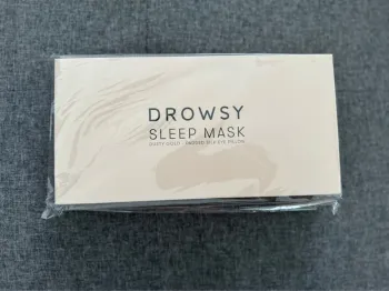 Masque de sommeil en soie Drowsy « Dusty Gold »