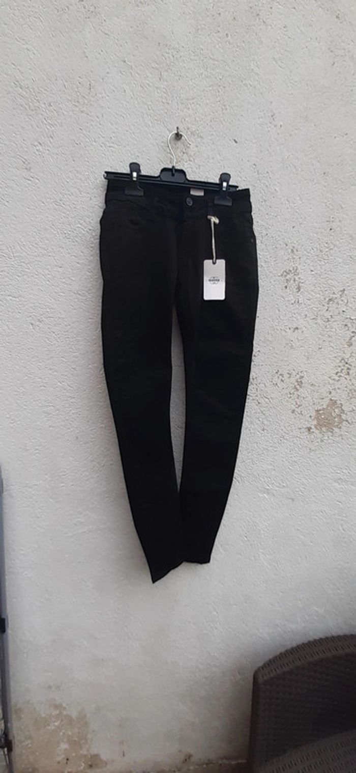 Jean noir Tripper taille 26 NEUF avec étiquette - photo numéro 2