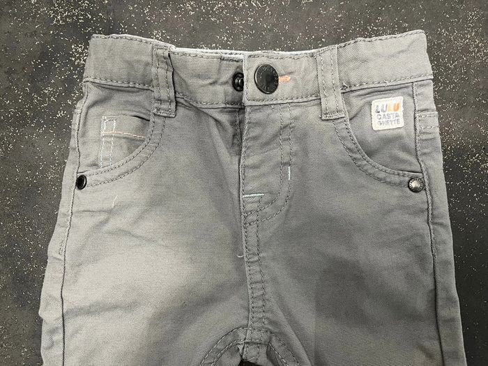 Pantalon jeans Lulu Castagnette taille 6 mois - photo numéro 2