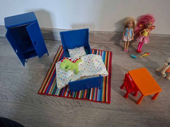 Lot poupées chelsea et meubles - photo numéro 5