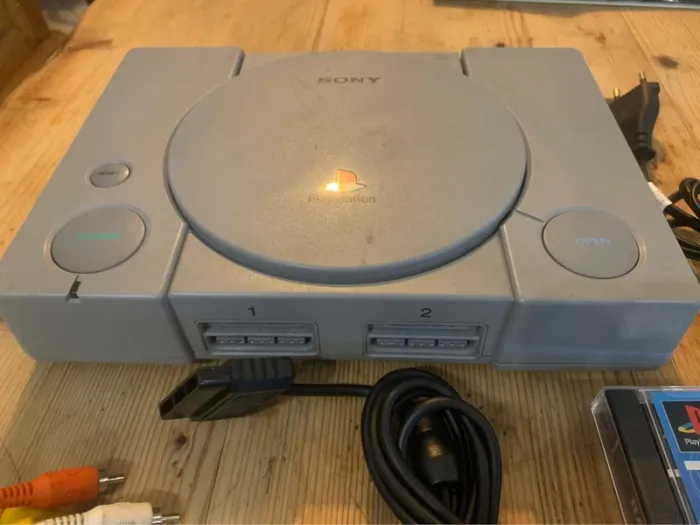 PlayStation 1 scph 1002, 1manette, 1 jeux - photo numéro 3