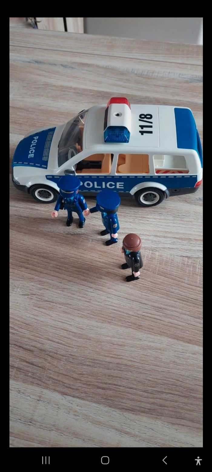 Voiture de police playmobil
