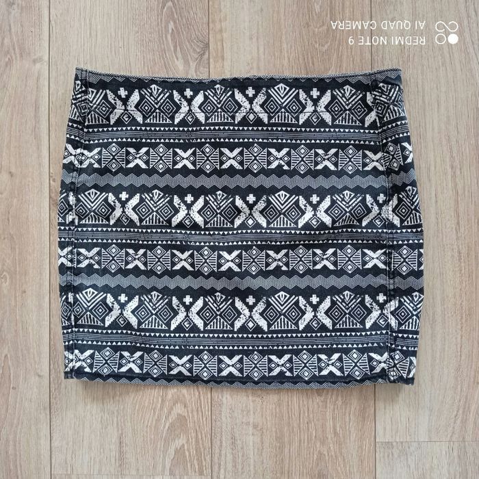 Mini-jupe à motifs géométriques t36/38 - photo numéro 1