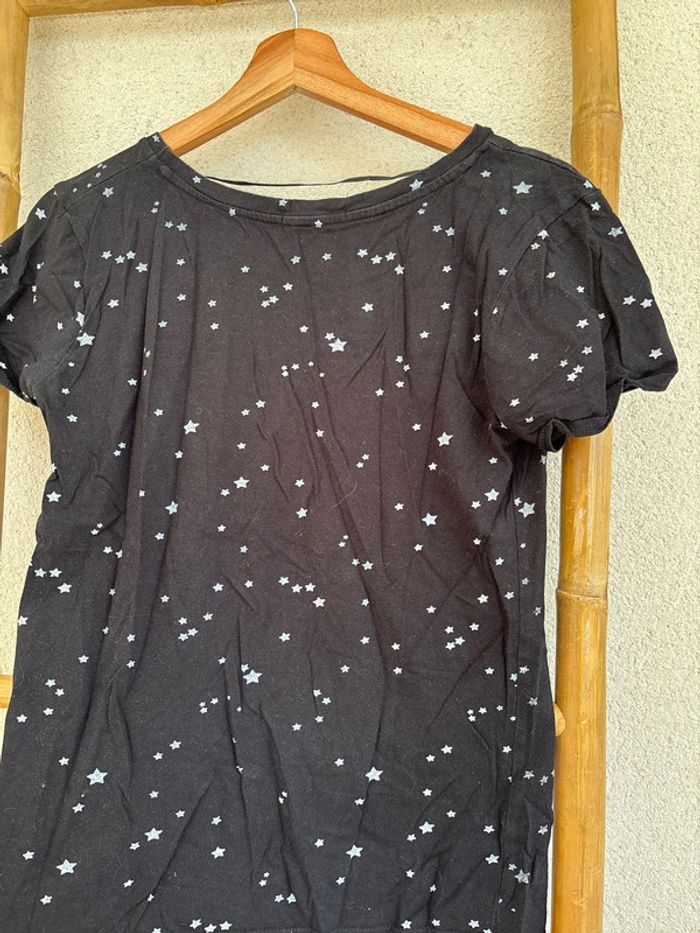 t shirt noir à étoiles - photo numéro 5