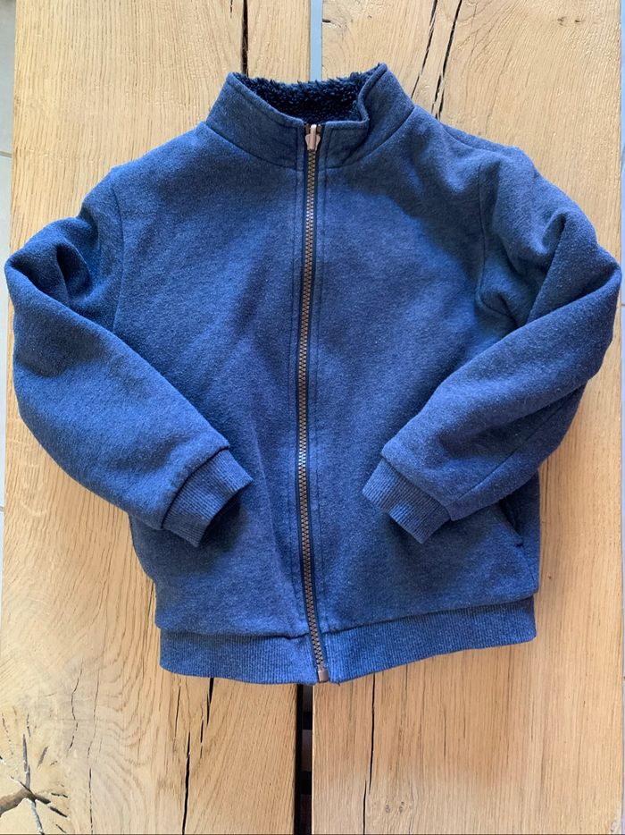 Lot gilets/ pulls garçon 5 ans - photo numéro 6