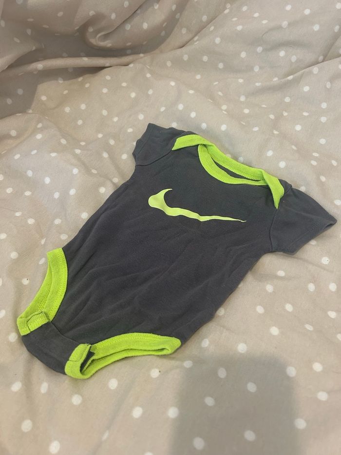 Bodys  Nike