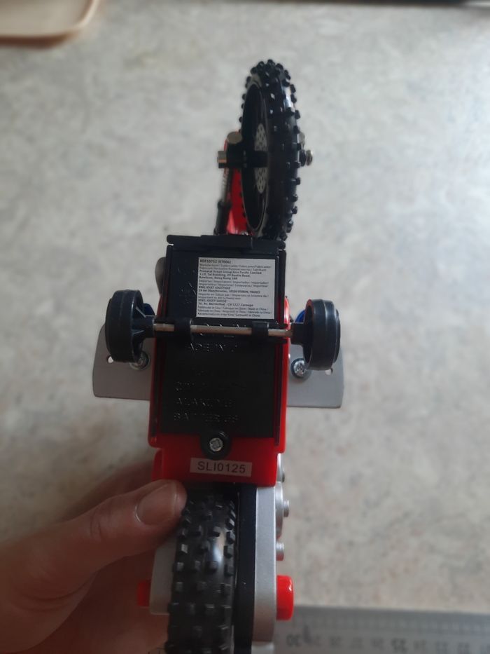 Moto à piles - photo numéro 5