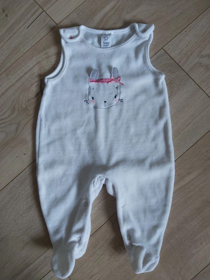 Grenouillère/pyjama sans manches offerte pour tout achat