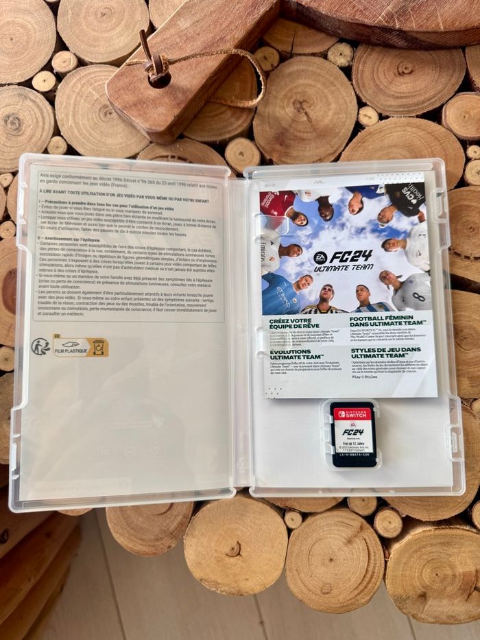 FC24 jeu switch boîte+cartouche - photo numéro 3