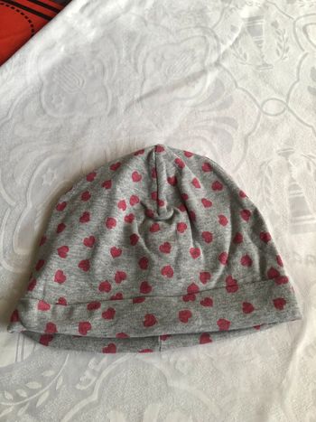Bonnet gris et rose fille 6 mois environ extensible
