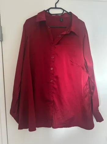 Chemise rouge effet satinée taille 2XL