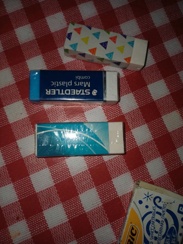 Lots affaires scolaires - photo numéro 6