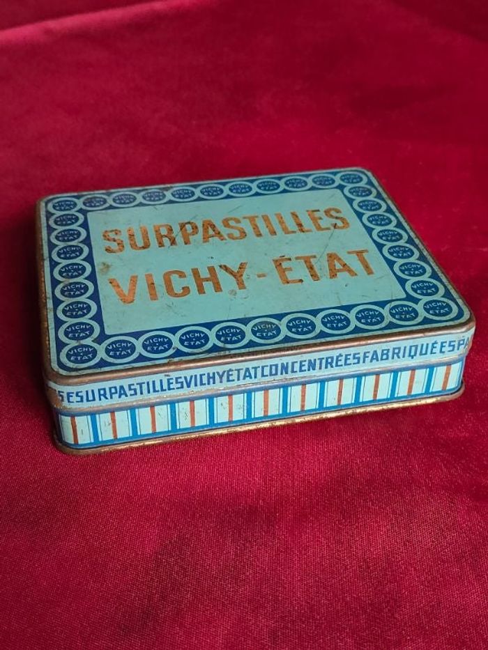 Ancienne boite de pastilles de vichy vide ( n°3)