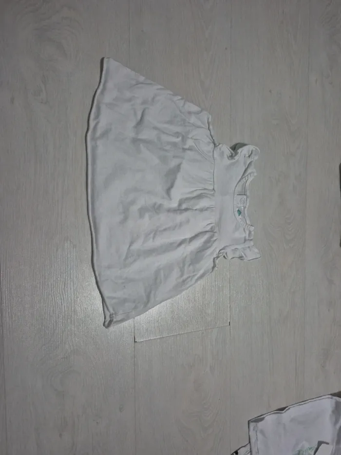 T-shirt sans manches blanc