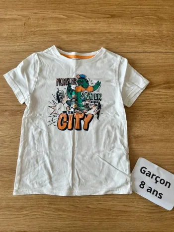 Tee shirt