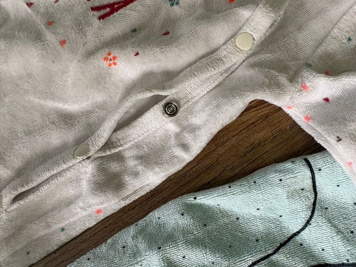 Lot 3 pyjamas 1 mois - photo numéro 3