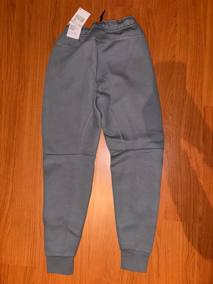 Jogging Nike Tech XS Neuf - photo numéro 4
