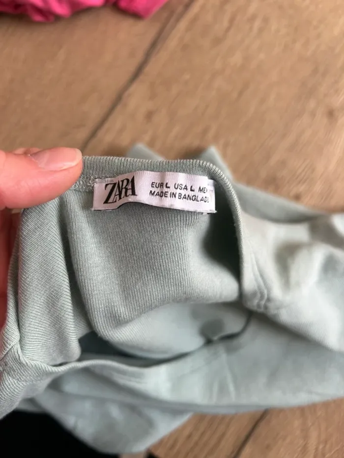 T-shirt court vert d’eau Zara - photo numéro 2