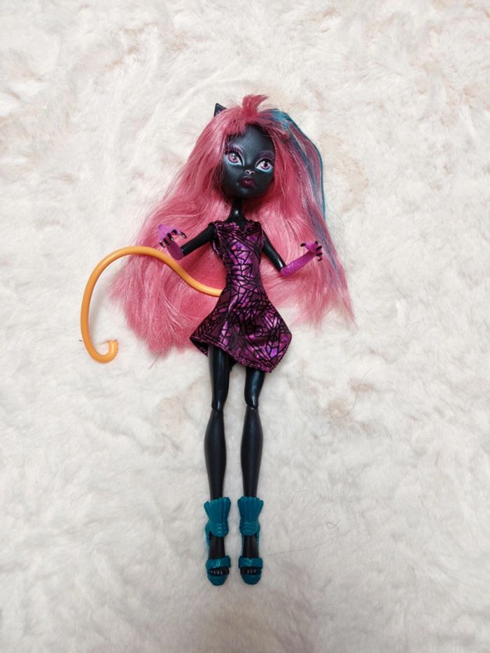 🐱Poupée Monster High Boo York Catty Noir Mattel 2011🐱 - photo numéro 4