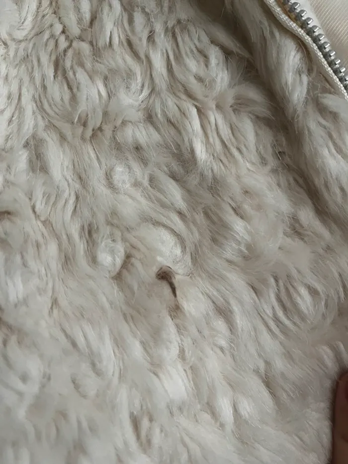 Manteau en fourrure - photo numéro 4