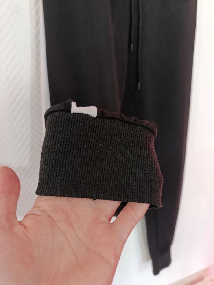 Pantalon ou pantacourt noir et blanc taille 38 - photo numéro 2