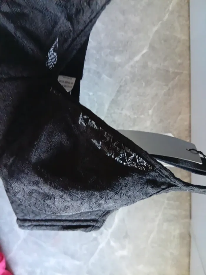 Soutien gorge Taille 100B - photo numéro 2