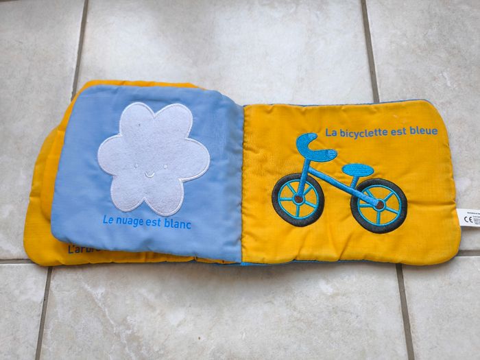 Livre bébé - photo numéro 3