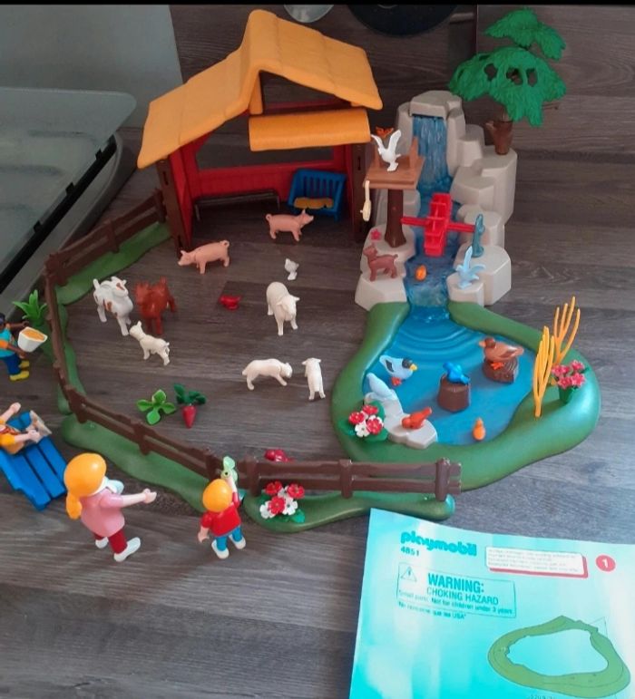 Playmobil - 4851 - ferme avec cascade