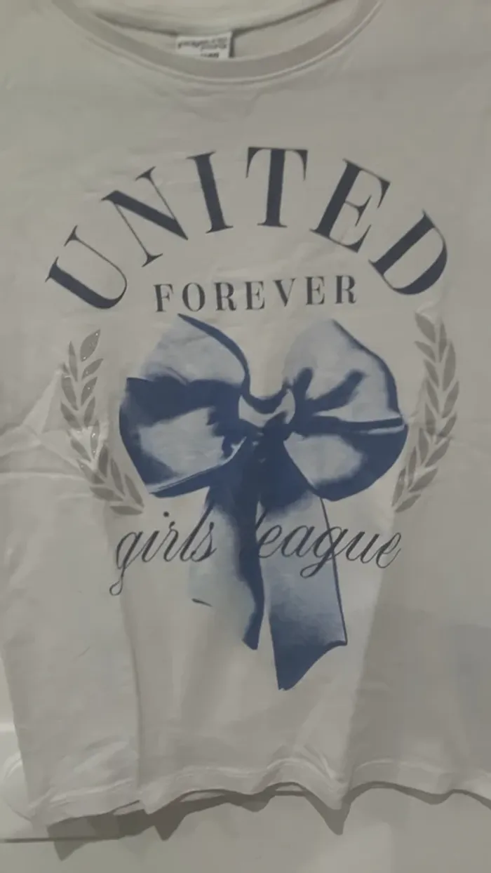 Tee-Shirt 8/10  ans - photo numéro 2