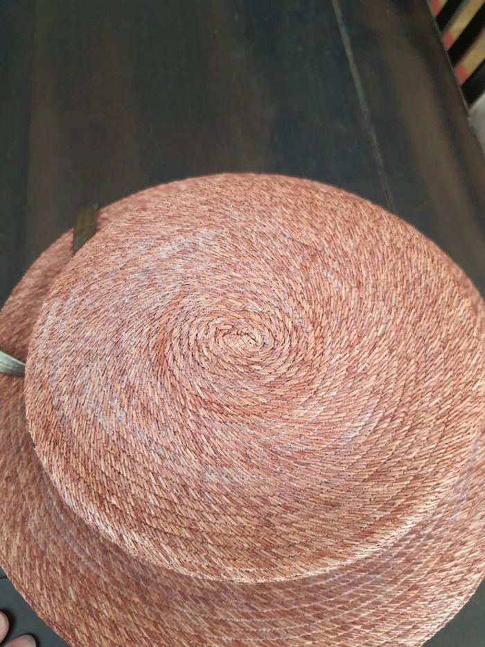 Chapeau de soleil Saint Laurent Rive Gauche - photo numéro 13