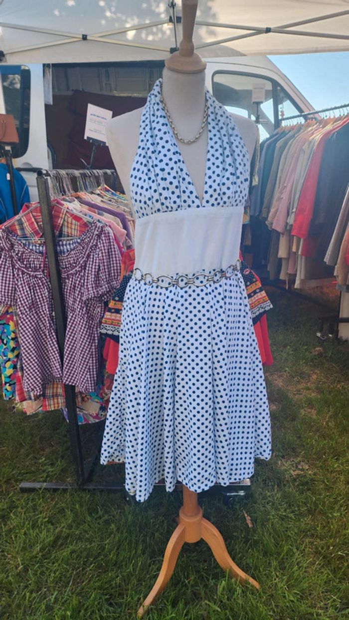 Superbe robe pin up vintage en coton à pois