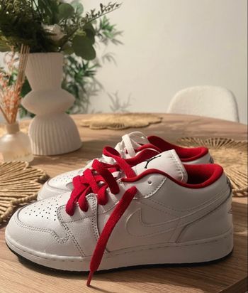 Paire de Jordan nike 