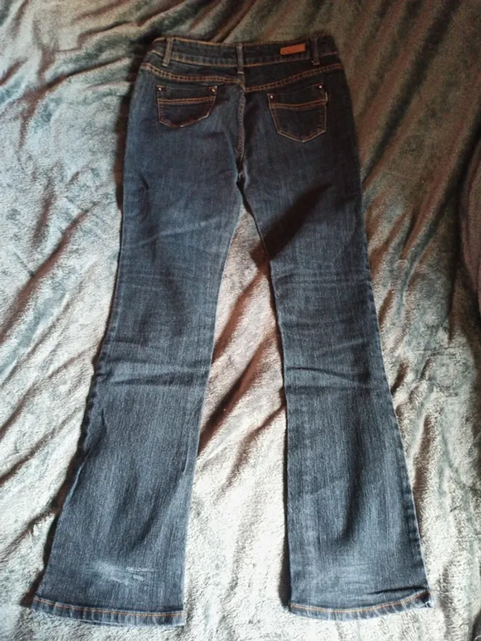 Jean noir 40 - photo numéro 3